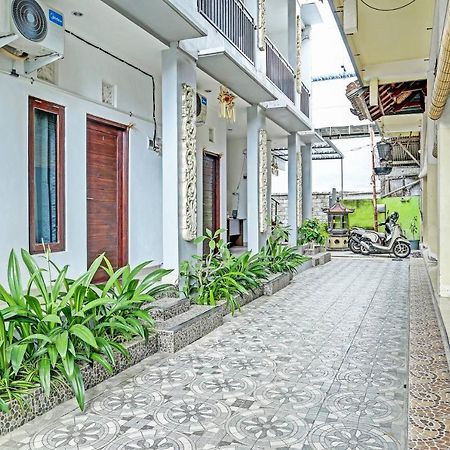 Oyo 91080 Kubu D&D Guesthouse Seminyak  Exterior photo